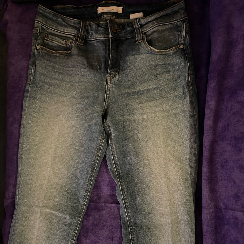 Skinny light wash jean